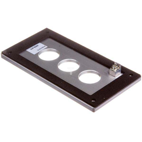 Płyta czołowa do montażu podtynkowego 3-otwory 22mm XAPE303