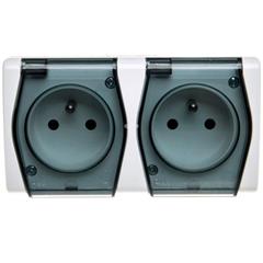 Hermes2 Gniazdo hermetyczne podwójne z/u 16A IP44 z klapką pełną biało-dymne 1022-01