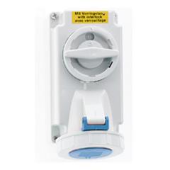 Gniazdo naścienne z wyłącznikiem i podwójną blokadą mechaniczną 16A 3p 230V IP67 160048