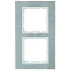 Berker B.7 Ramka podwójna pionowa stal szlachetna/biały 10123609