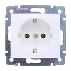 VALENA Gniazdo pojedyncze SCHUKO białe 774420