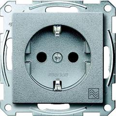 Gniazdo wtykowe SCHUKO z ozn. /kuch.mikrofal./ przesł., b.śrub., alu, Sys M MTN2356-0460