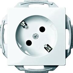 Gniazdo wtykowe SCHUKO 45° z przesłoną, b.śrub., B.P, P, Sys M MTN2370-0319