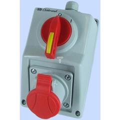Zestaw instalacyjny z gniazdem 4P (0-I) 16A IP54 C16-18 971601
