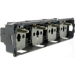 CELIANE Gniazdo czterokrotne z/u 16A /mechanizm/ 067128