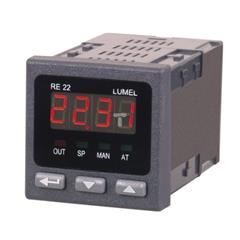 Regulator temperatury wejście uniwersalne temperaturowe wyjście binarne napięcie 0/5V zasilanie 230V AC bez atestu KJ RE22 12100