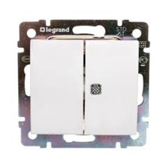 VALENA Łącznik świecznikowy podwójny z jednym wskaźnikiem przepywu prądu biały 774445