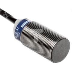 Czujnik indukcyjny M18 5mm 12-24V DC PNP 1Z 1R kabel 10m XS1N18PC410