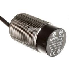 Czujnik indukcyjny M30 15mm 12-24V DC NPN 1Z kabel 2m XS230BLPAL2