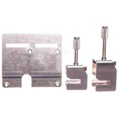 Płyta montażowa do zapewnienia standardu EMC S MNA3CS013