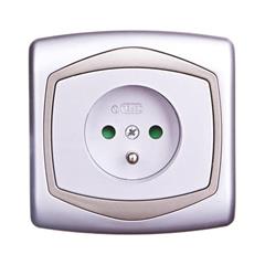 TON Gniazdo pojedyncze z uziemieniem przesłonami torów prądowych srebro + satyna GP-1CZP/18/16