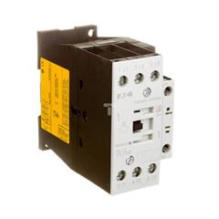 Stycznik do lamp 12A AC-5a 3P 230VAC 0Z 0R DILL12(230V50HZ,240V60HZ) 104402